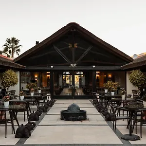 Hotell Shanti Som, Monda